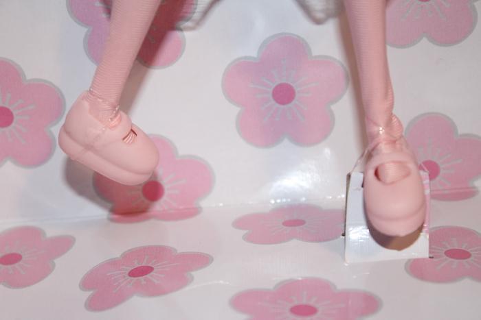 Doll's shoes