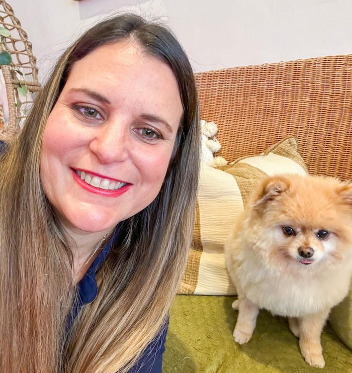 Selfie with a Pomeranian at King's Dog Daycare & Cafe