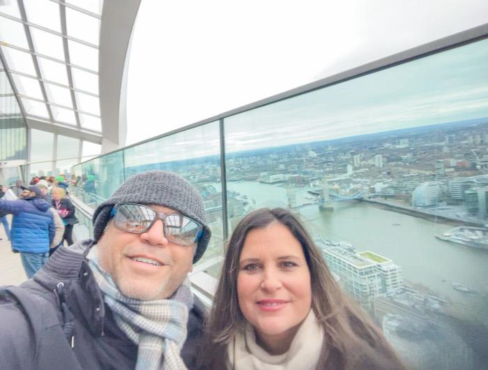 Sky Garden - Franca and cousig with London view background