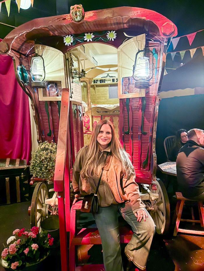 Come Alive! The Greatest Showman photo prop caravan