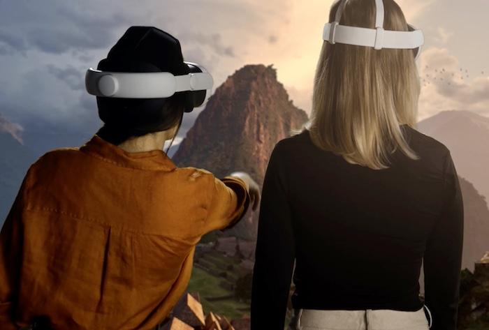 Machu Picchu Experience - People with VR equipment